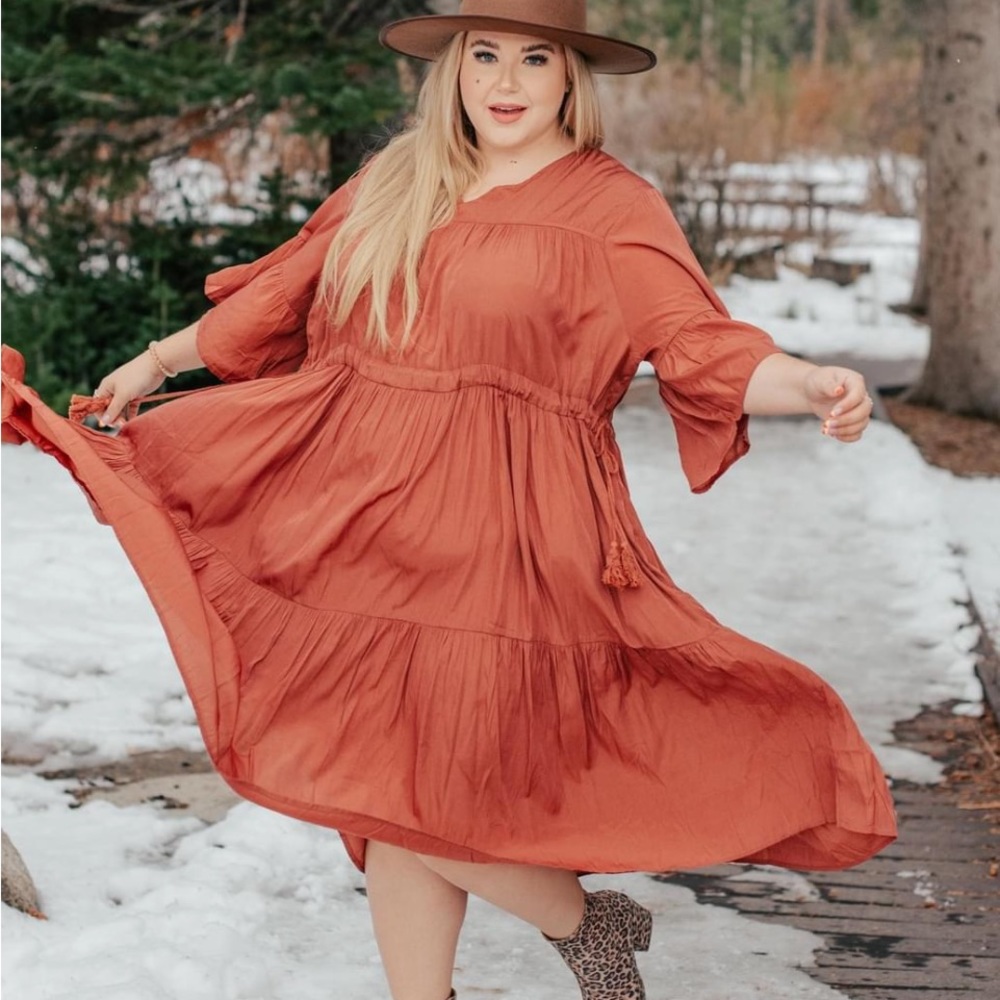 Kervology Anna Tiered Dress in Rust 🆕